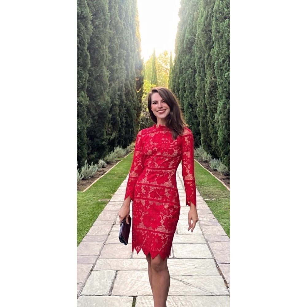 FOR LOVE & LEMONS   RED LACE LONG SLEEVE BACK KEYHOLE DRESS Size M
